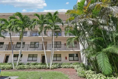 2981 N Nob Hill Road Sunrise FL 33322
