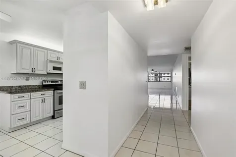 2981 N Nob Hill Road Sunrise FL 33322