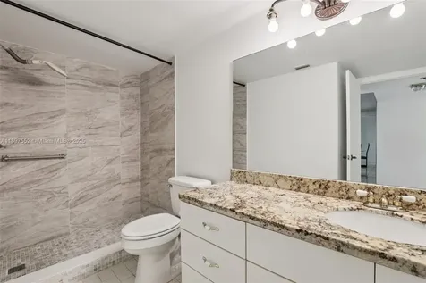 2981 N Nob Hill Road Sunrise FL 33322
