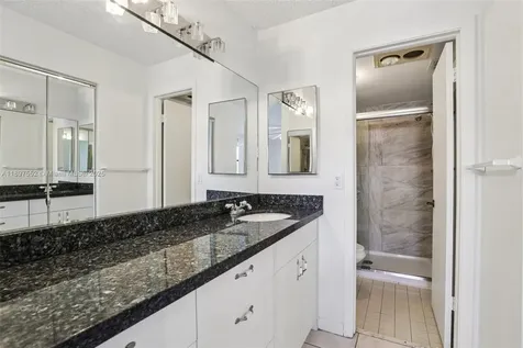 2981 N Nob Hill Road Sunrise FL 33322