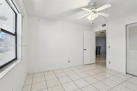 2981 N Nob Hill Road Sunrise FL 33322
