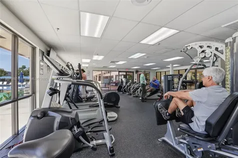 2981 N Nob Hill Road Sunrise FL 33322
