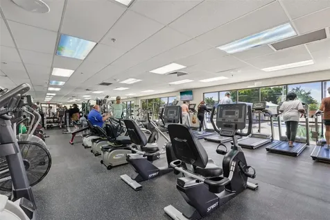 2981 N Nob Hill Road Sunrise FL 33322