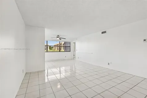 2981 N Nob Hill Road Sunrise FL 33322