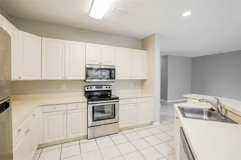 1436 NW 159 Lane Hollywood FL 33028