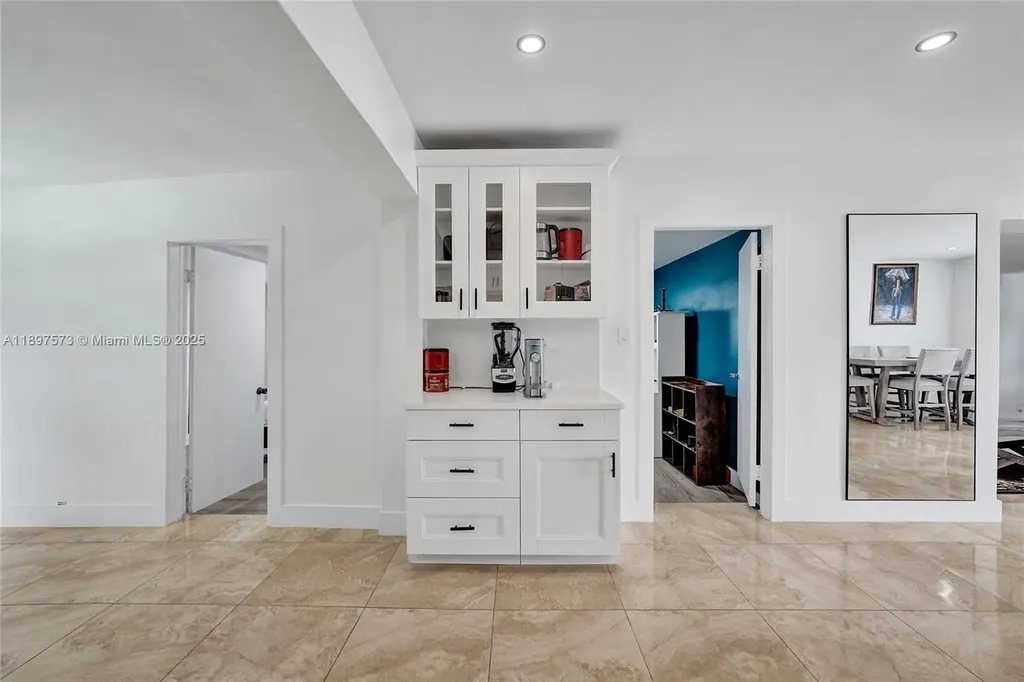 631 Arizona Avenue Fort Lauderdale FL 33312