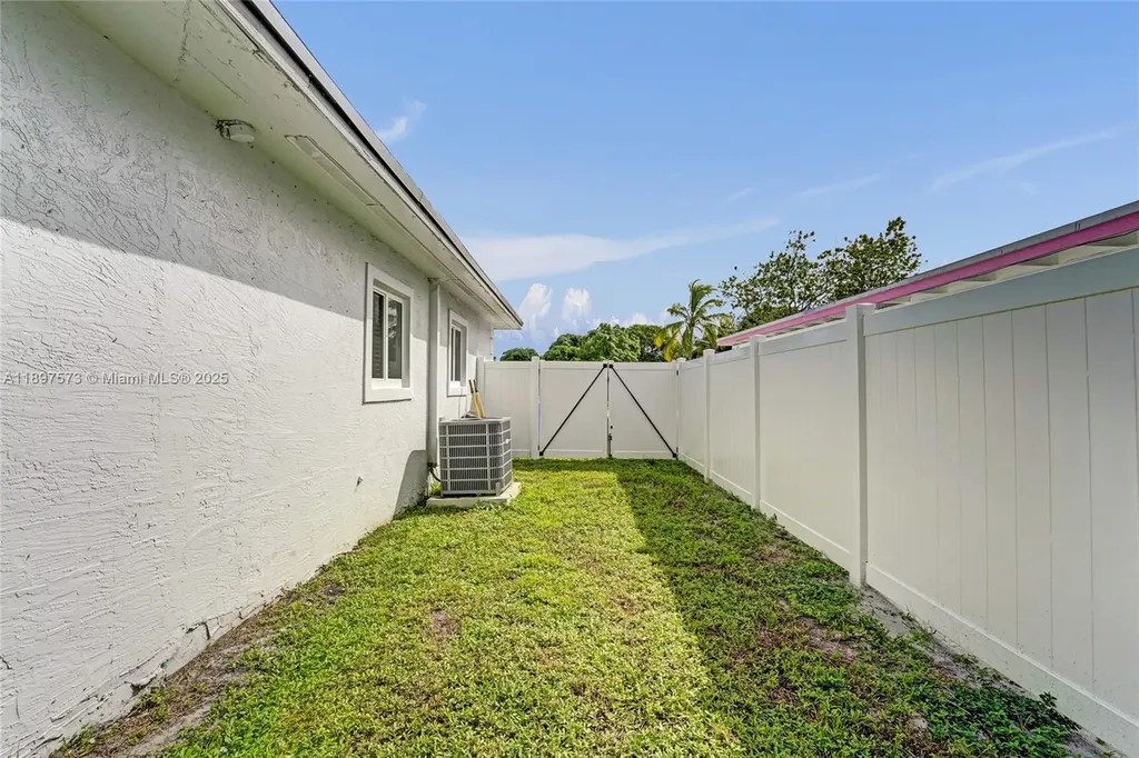 631 Arizona Avenue Fort Lauderdale FL 33312