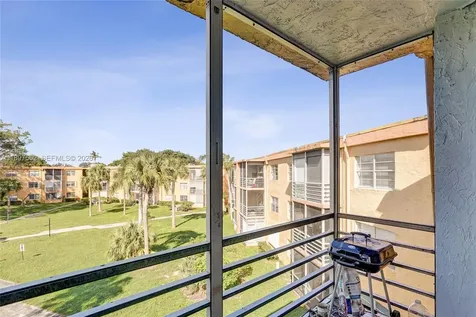 4314 NW 9th Avenue Deerfield Beach FL 33064