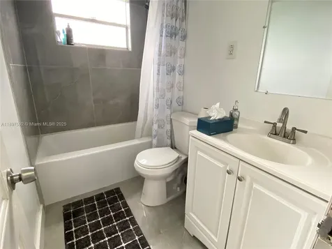 1121 NE 214th Street Miami FL 33179