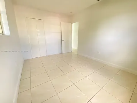 1121 NE 214th Street Miami FL 33179