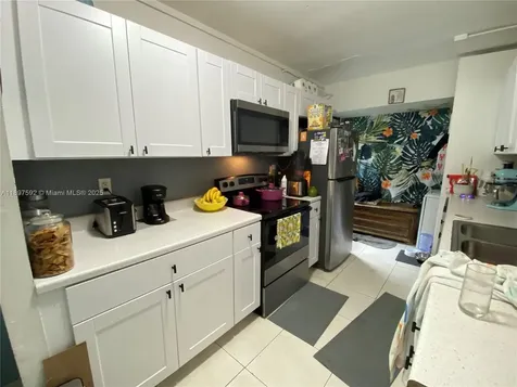 1121 NE 214th Street Miami FL 33179