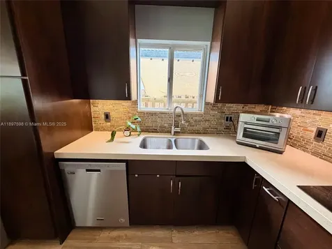 1861 SE 19th Avenue Homestead FL 33035