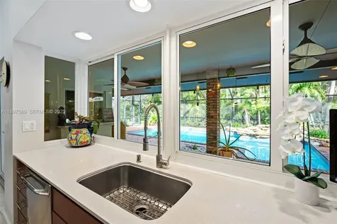15625 SW 73rd Court Palmetto Bay FL 33157