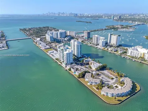 7928 East Drive North Bay Village FL 33141