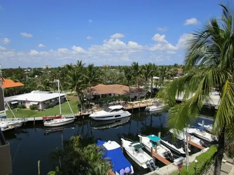 7928 East Drive North Bay Village FL 33141