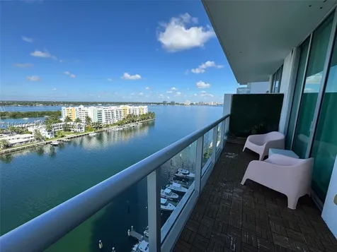 7928 East Drive North Bay Village FL 33141
