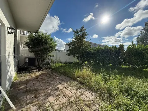 1672 SE 8th Avenue Homestead FL 33034