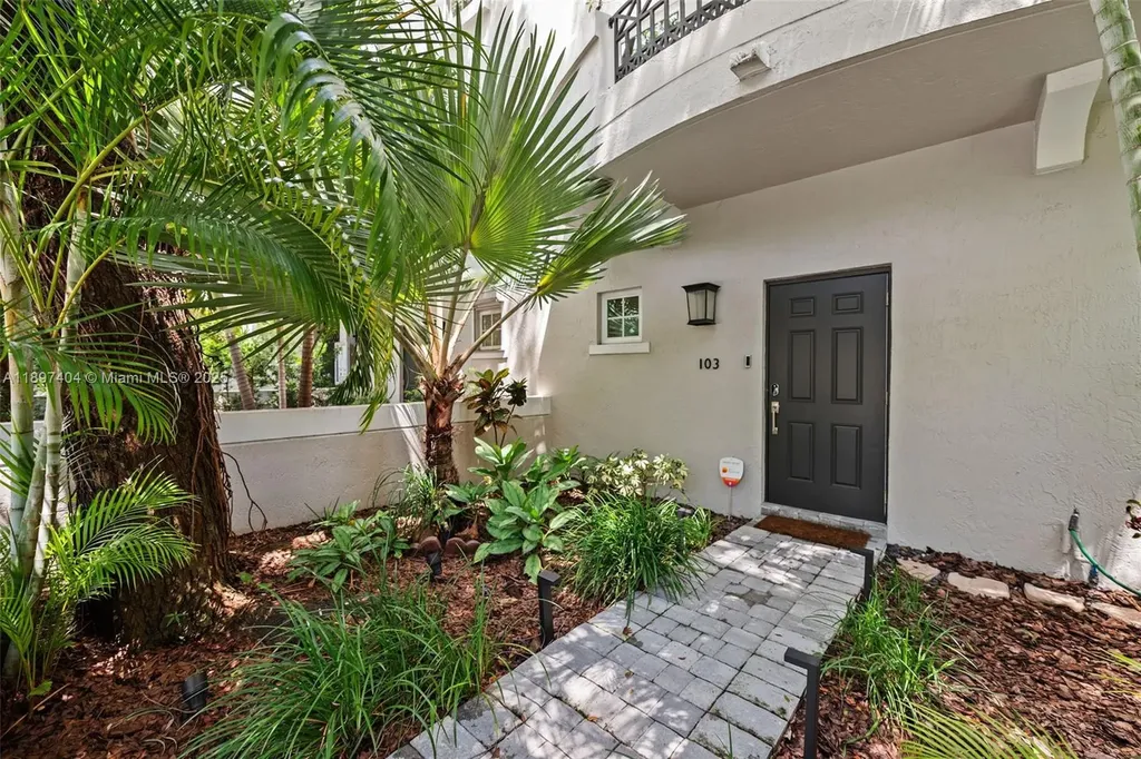 261 Navarre Avenue Coral Gables FL 33134