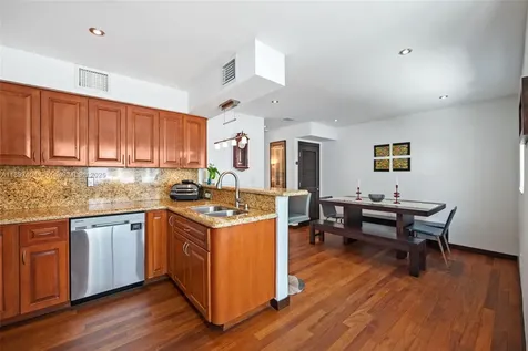 261 Navarre Avenue Coral Gables FL 33134