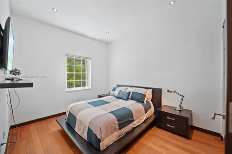 261 Navarre Avenue Coral Gables FL 33134