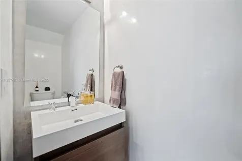 261 Navarre Avenue Coral Gables FL 33134