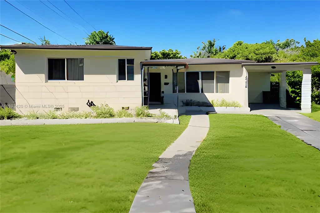 12520 NE 1st Court North Miami FL 33161