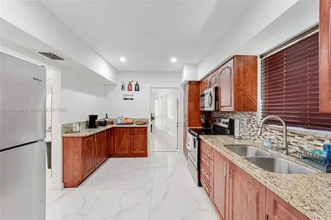 12520 NE 1st Court North Miami FL 33161