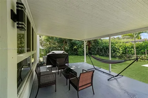 12520 NE 1st Court North Miami FL 33161