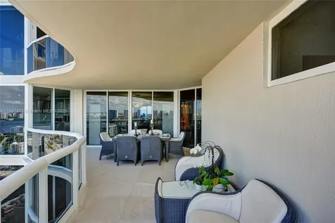 17555 Collins Avenue Sunny Isles Beach FL 33160