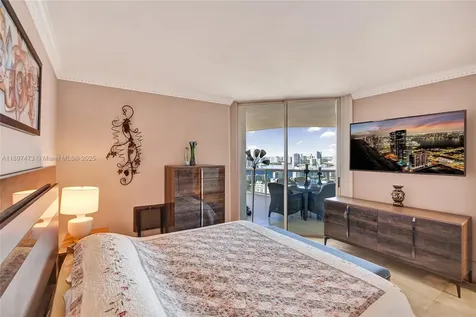 17555 Collins Avenue Sunny Isles Beach FL 33160