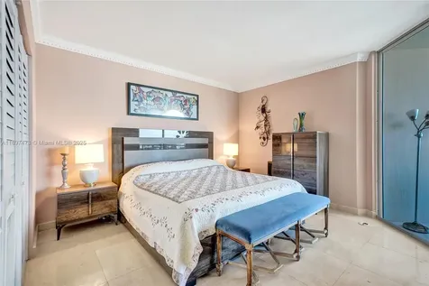 17555 Collins Avenue Sunny Isles Beach FL 33160