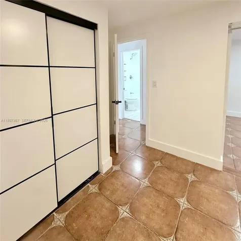 2729 SW 67th Avenue Miami FL 33155