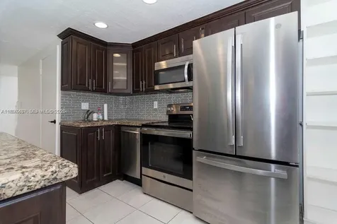 2729 SW 67th Avenue Miami FL 33155