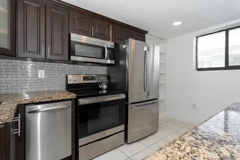 2729 SW 67th Avenue Miami FL 33155