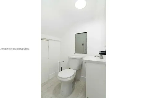 2729 SW 67th Avenue Miami FL 33155