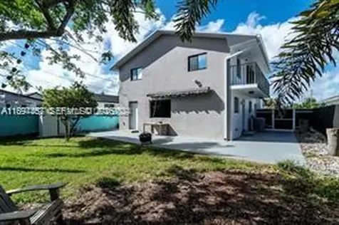 2729 SW 67th Avenue Miami FL 33155