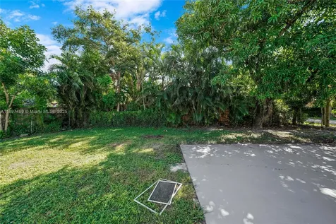 1100 NE 166th Street North Miami Beach FL 33162