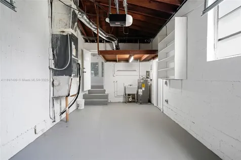 1100 NE 166th Street North Miami Beach FL 33162