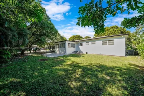 1100 NE 166th Street North Miami Beach FL 33162