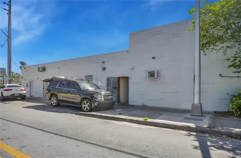 12985 W Dixie Highway North Miami FL 33161