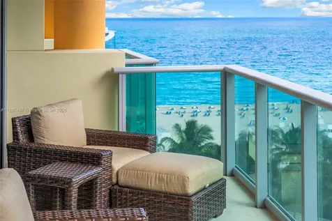 1455 Ocean Drive Miami Beach FL 33139