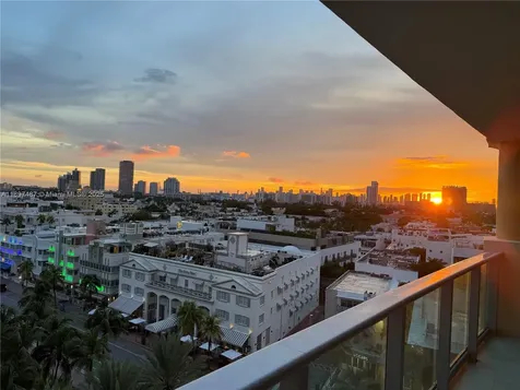 1455 Ocean Drive Miami Beach FL 33139