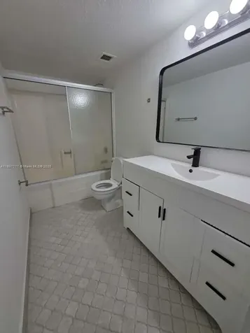 13499 Biscayne Boulevard North Miami FL 33181