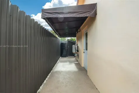 4216 SW 138th Court Miami FL 33175