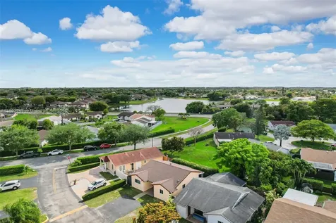 4216 SW 138th Court Miami FL 33175