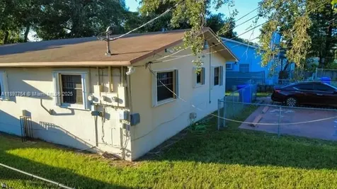 7534/7536 NW 4th Avenue Miami FL 33150
