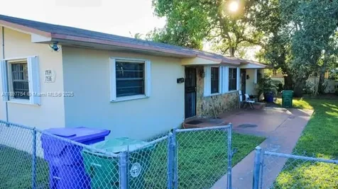7534/7536 NW 4th Avenue Miami FL 33150