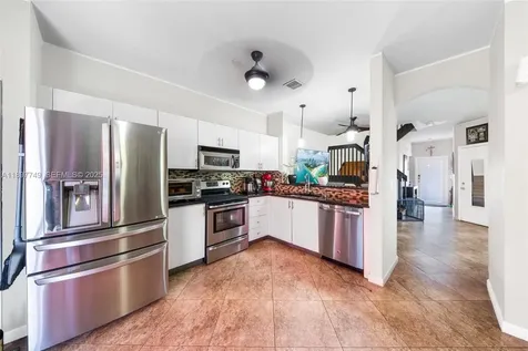 3869 NW 92nd Avenue Sunrise FL 33351