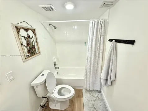 7451 NW 16th Street Plantation FL 33313