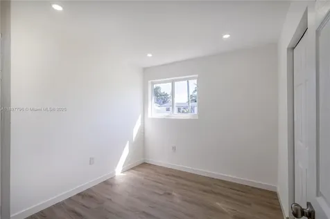 6371 Scott Street Hollywood FL 33024